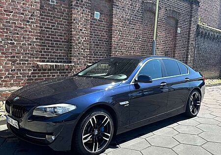 BMW 530d 530 xDrive Sport-Aut.