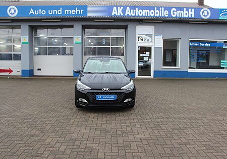 Hyundai i20 1.4 CRDi Klimaanlage * Tempomat