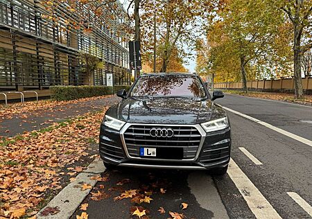 Audi Q5 2.0 TDI quattro S tronic sport
