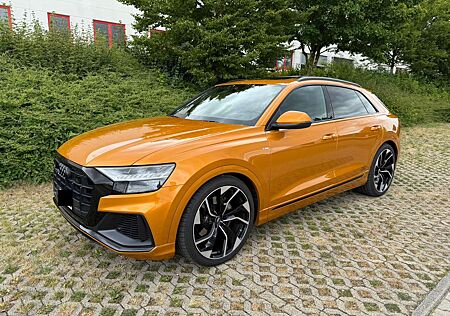 Audi Q8 50 TDI quattro | S line | Pano | HuD | AHK