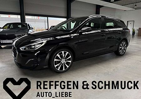 Hyundai i30 CW PREMIUM DCT LEDER+NAV+PANO+ALLWETTER+1HD+