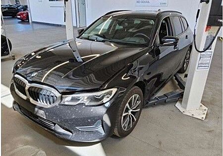 BMW 320 d Aut/HUD/Laser/Brems&Park&DrivAss/WinterPak