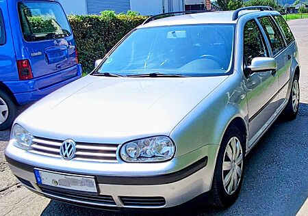 VW Golf Variant Volkswagen 1.4