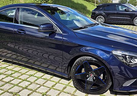 Mercedes-Benz CLA 200 7G-DCT Urban