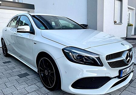 Mercedes-Benz A 180 7G-DCT AMG Line Peak Edition top Zustand