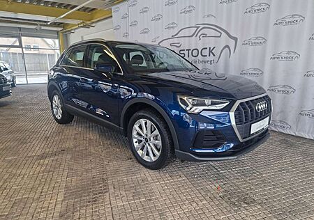 Audi Q3 45 TFSI e S tronic PDC LED ACC SH Smartph AHK