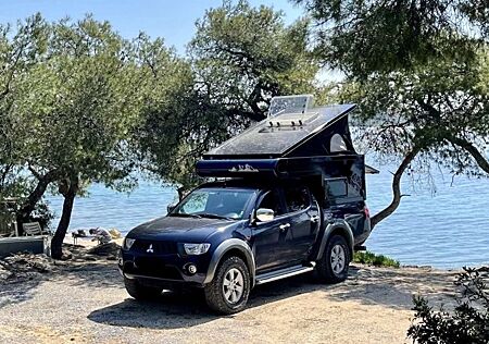 Mitsubishi L200 Pop-up camper