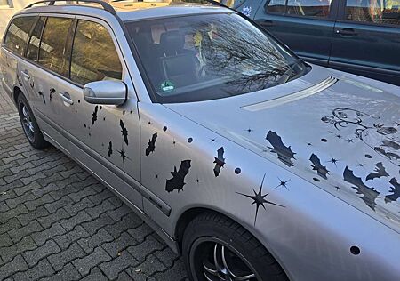 Mercedes-Benz E 240 T Classic