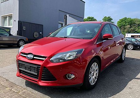 Ford Focus Titanium 1.6*PDC*KLIMA*LEDER*2-HD*TÜV NEU