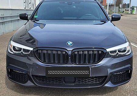 BMW 520d 520 xDrive Touring Aut. M-Paket mit Garantie