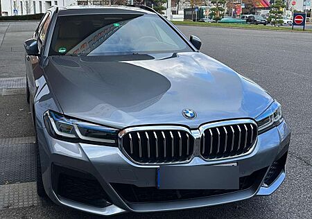 BMW 530d 530 xDrive M Sport | Laser | HK | Merino