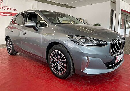 BMW 220 i Active Tourer Luxury Line//HUD//H&K//