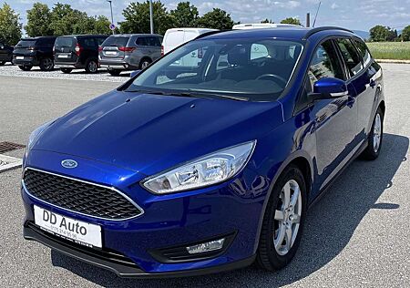 Ford Focus Turnier Business AHK 8-fach Navi Facelift