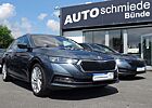 Skoda Octavia Combi First Edition AHK LED