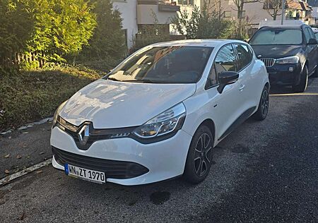 Renault Clio mit neuem TÜV