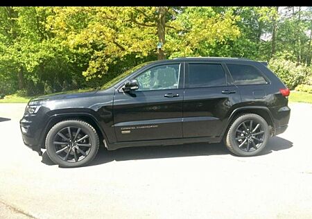 Jeep Grand Cherokee 75 Anniversary (Sondermodell)