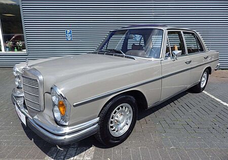 Mercedes-Benz 280 SE/8 OLDTIMER