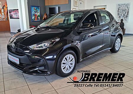 Toyota Yaris gebraucht kaufen Toyota Yaris 5-Türer 1.0 VVT-i Comfort