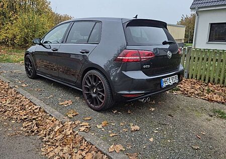 VW Golf Volkswagen GTD