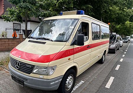 Mercedes-Benz Sprinter 312D*DRK*TOP ZUSTAND*8-SITZER*2.HD*AHK*