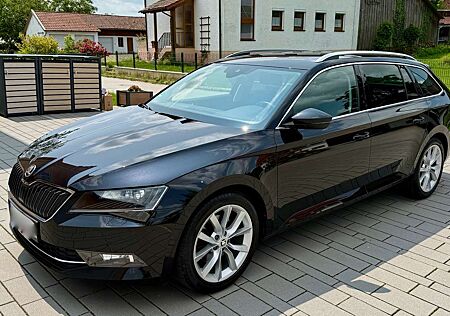 Skoda Superb Combi 2.0 TDI DSG Style