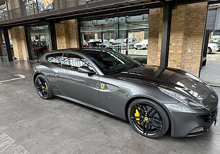 Ferrari FF V12 Zylinder*GrigioS.* Garantie.03/27