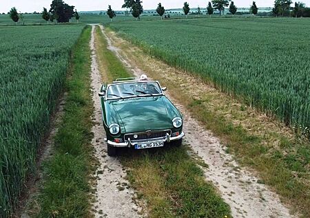 MG MGB British Racing Green | Chrommodell | Overdrive | H-Kennzeichen | TÜV 10/2027