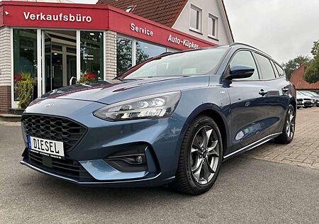 Ford Focus Turnier ST-Line AHK LED Navi Head Up