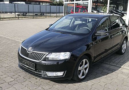 Skoda Rapid /Spaceback Spaceback Cool Edition Navi/Alu/PDC