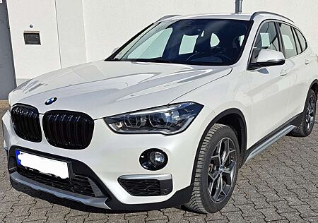 BMW X1 sDrive18d Aut. xLine, NAVI, AHK, Panoram, LED,