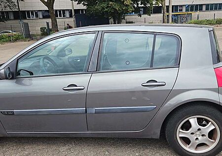 Renault Scenic 1.6 16V Emotion