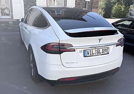Tesla Model X 75D Allradantrieb