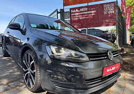 VW Golf Volkswagen VII R-LINE*BI-XENON*AUT*S-DACH*DYNAUDIO
