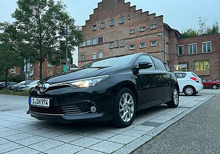 Toyota Auris Hybrid Edition-S Sport