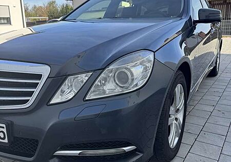 Mercedes-Benz E 300 T CDI DPF BlueEFFICIENCY 7G-TRONIC