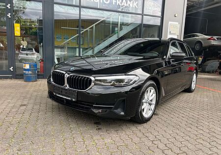 BMW 520 Touring d xDrive Cam*Pano*Shzg*Wlan*1.Hand