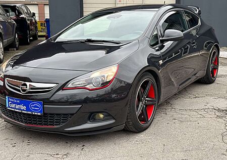 Opel Astra J GTC Edition