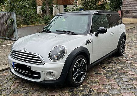 Mini Cooper Clubman - Top Ausstattung - EZ 2010