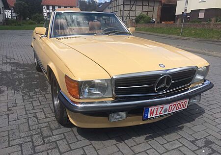 Mercedes-Benz SL 500 Weizengelb Leder Dattel