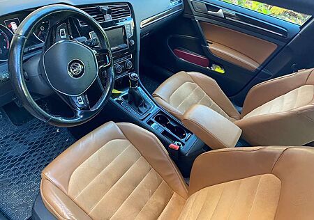 VW Golf Volkswagen 1.4 TSI BlueMotion TechnologyLounge