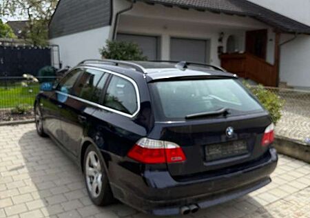 BMW 523i 523