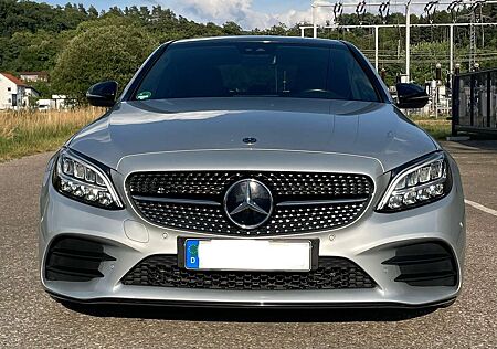 Mercedes-Benz C 300 Mercedes -Benz AMG Line | TOP- Zustand