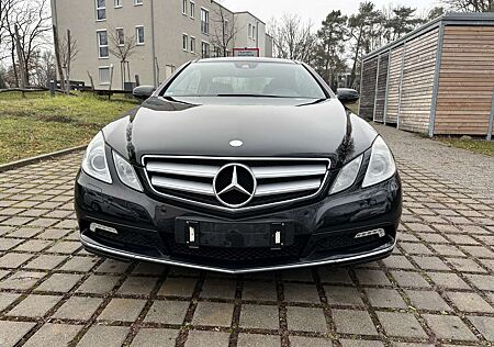 Mercedes-Benz E 350 CGI Coupe BlueEFFICIENCY 7G-TRONIC Avantgarde