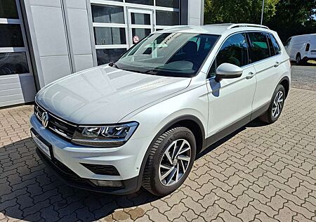 VW Tiguan Volkswagen 2.0 TDI DSG Sound 4Motion +STANDHEIZUNG