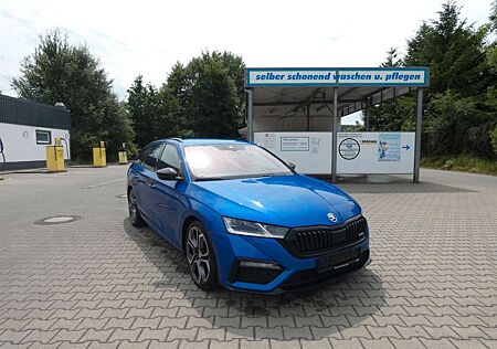 Skoda Octavia Combi RS Plus2.0TDI DSG Matrix Navi