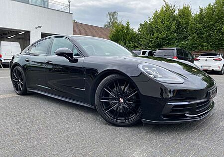 Porsche Panamera 4S Allrad- LED-NAVI-BOSE-21 ZOLL
