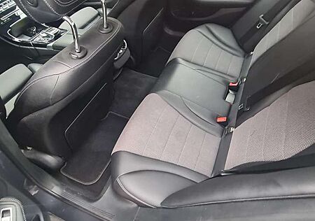 Mercedes-Benz C 250 (BlueTEC) d 4Matic 7G-TRONIC