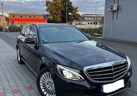 Mercedes-Benz C 220 (BlueTEC) d T 7G-TRONIC Exclusive