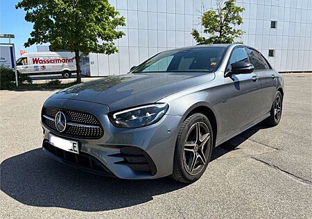 Mercedes-Benz E 300 9G-TRONIC AMG Line