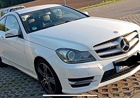 Mercedes-Benz C 220 CDI DPF Coupe BlueEFFICIENCY Edition